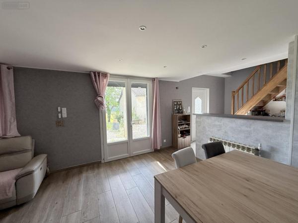 Maison individuelle à vendre à Saint-Yorre dans l'Allier (03270), ref : 2025/945-03020