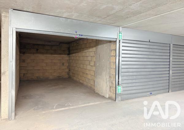 Parking à vendre 65 m² Paris 19