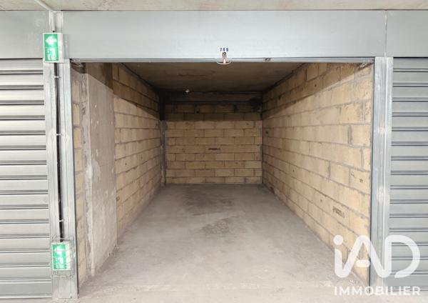 Parking à vendre 65 m² Paris 19