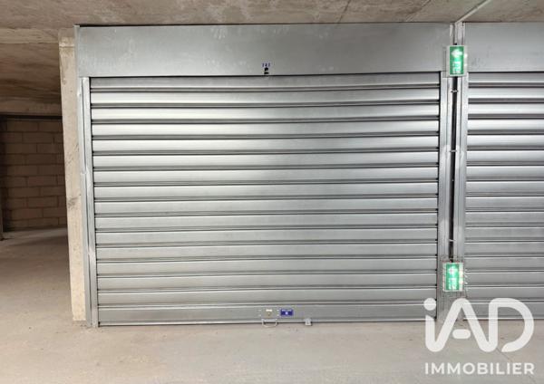 Parking à vendre 65 m² Paris 19