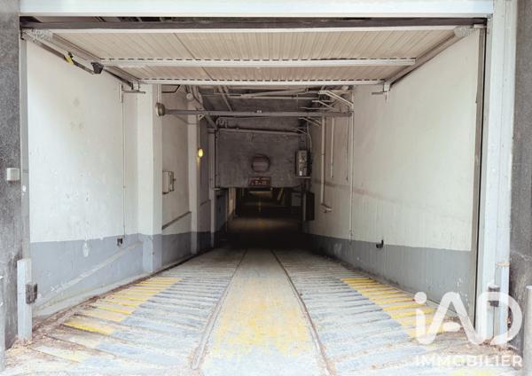 Parking à vendre 65 m² Paris 19