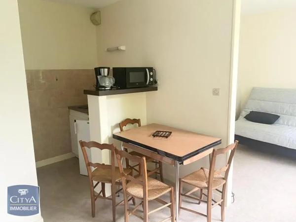Appartement à louer 1 pièce 17.7m² Niort (79000)