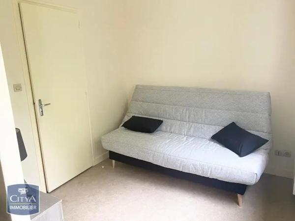 Appartement à louer 1 pièce 17.7m² Niort (79000)
