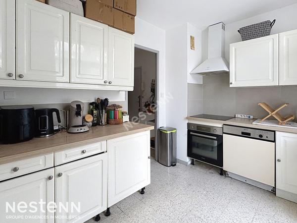 Appartement T2 loué avec balcons - résidence calme Brignoles