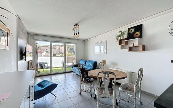 Appartement à louer    3 pièces • 69 m2 La Seyne-sur-Mer