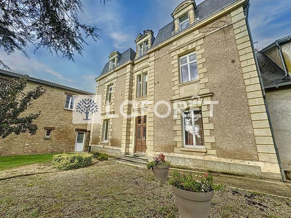 Achat maison près de STE VERGE - 15 pièce(s) - 1487 m² - 1 100 540 €