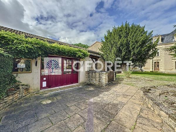 Achat maison près de STE VERGE - 15 pièce(s) - 1487 m² - 1 100 540 €