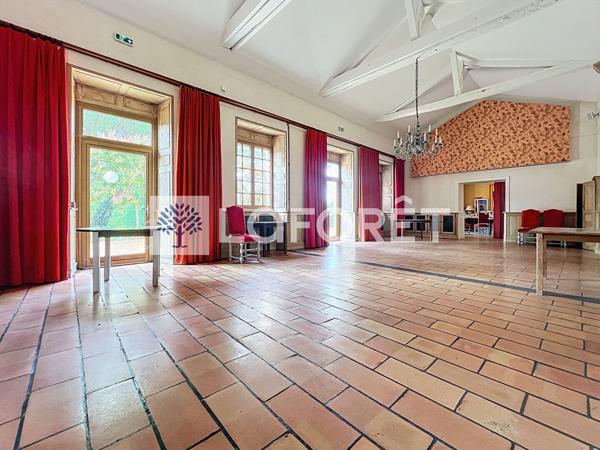 Achat maison près de STE VERGE - 15 pièce(s) - 1487 m² - 1 100 540 €