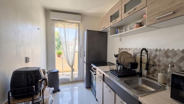 APPARTEMENT T3 DE 57 M² AVEC BALCON OUEST & PARKING ? POUR INVESTISSEUR (VENDU OCCUPÉ)