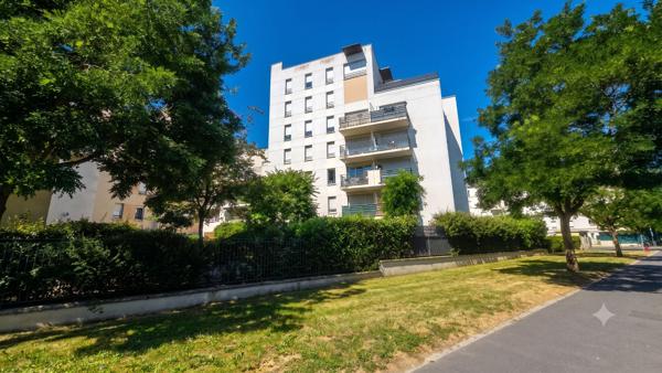 APPARTEMENT T3 DE 57 M² AVEC BALCON OUEST & PARKING ? POUR INVESTISSEUR (VENDU OCCUPÉ)