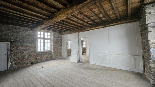 Saint-Malo (35400) Malouinière en cœur de ville, cadre calme et proche de tout, à réhabiliter.