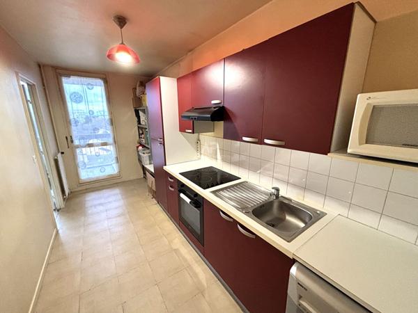 Appartement 2 pièces à Cergy-Préfecture €149 000 ** - Référence 11165