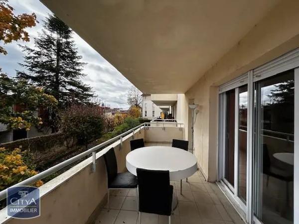 Appartement à louer 4 pièces 79m²