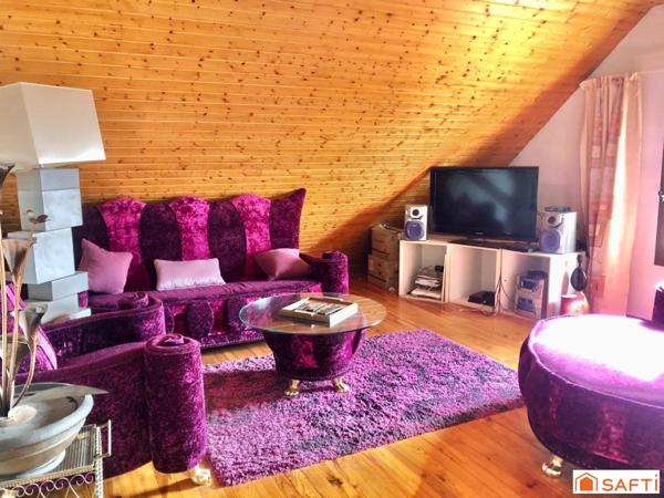 Grande bâtisse ancienne alliant charme, espace et nature – Saint-Sauveur