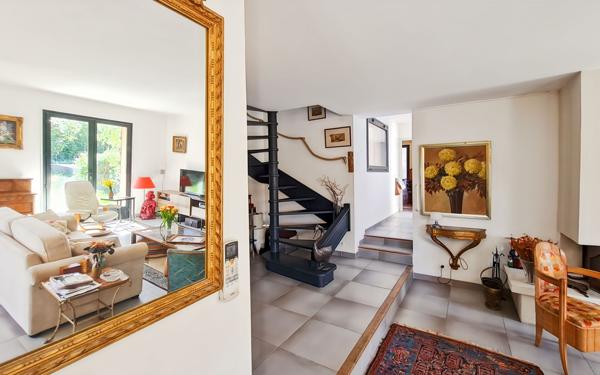 Maison à vendre    5 pièces •  Villeneuve-lès-Avignon