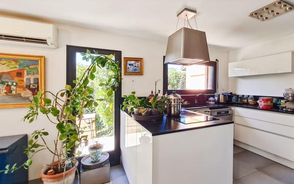 Maison à vendre    5 pièces •  Villeneuve-lès-Avignon