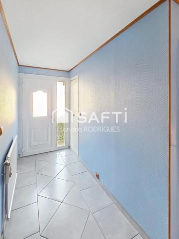 Pavillon construit sur sous sol complet, 5 pièces à la campagne à 8 min de Saint-Quentin sans aucun travaux à prévoir.