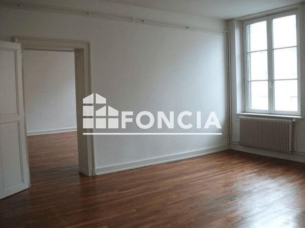 Location Appartement 2 pièces 68.97 m² - 35 RUE STANISLAS Nancy 54000