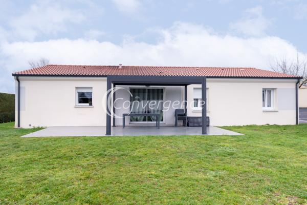Maison
                                                                                                                                                                                                                                                                                                                        6 pièce(s)                                                                                                                                                                                                          4 chambre(s)                                                                                                                                                                                                          105  m²