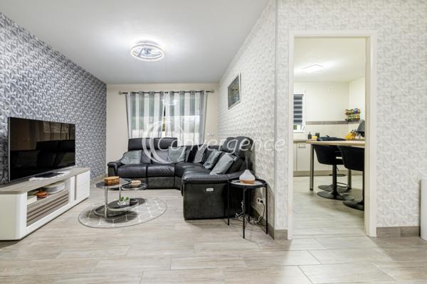 Maison
                                                                                                                                                                                                                                                                                                                        6 pièce(s)                                                                                                                                                                                                          4 chambre(s)                                                                                                                                                                                                          105  m²