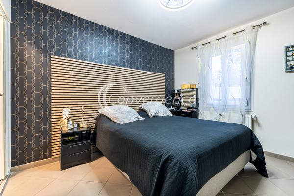 Maison
                                                                                                                                                                                                                                                                                                                        6 pièce(s)                                                                                                                                                                                                          4 chambre(s)                                                                                                                                                                                                          105  m²