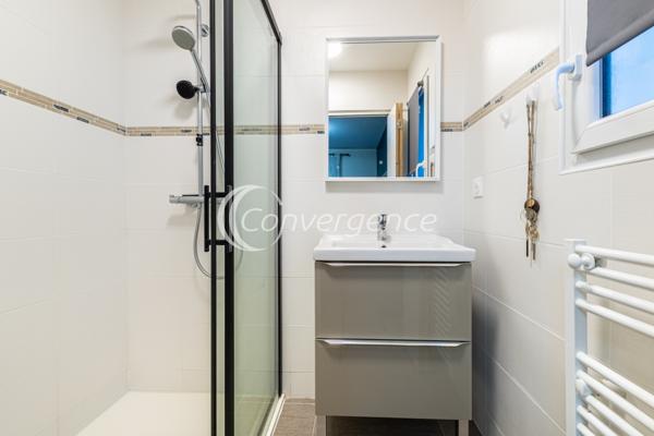 Maison
                                                                                                                                                                                                                                                                                                                        6 pièce(s)                                                                                                                                                                                                          4 chambre(s)                                                                                                                                                                                                          105  m²