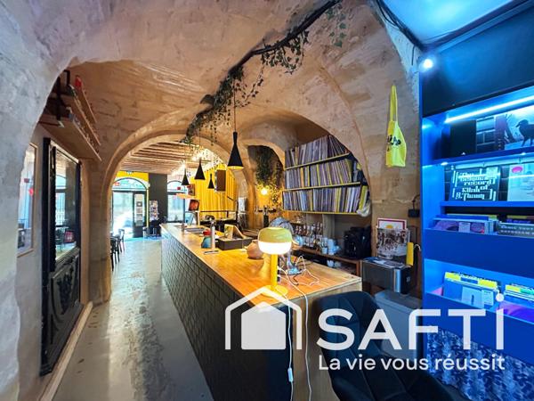 Local 64m² + Cave 40m²