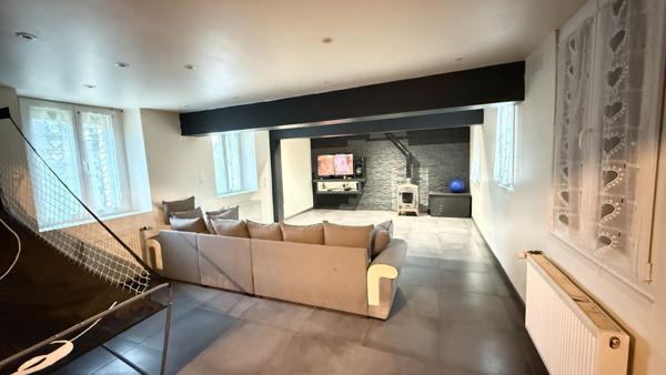 NOAILLES PROCHE Maison 6 pièces, Séjour double, Cuisine, Salle à manger, 3 chambres, Jardin, parking