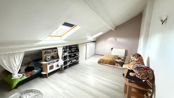 NOAILLES PROCHE Maison 6 pièces, Séjour double, Cuisine, Salle à manger, 3 chambres, Jardin, parking