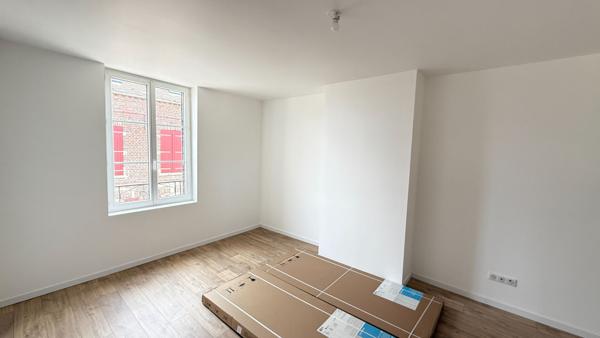 Noailles proche.... Maison 6 pièces, Salon-Séjour, 4 chambres, Jardin, Dépendance