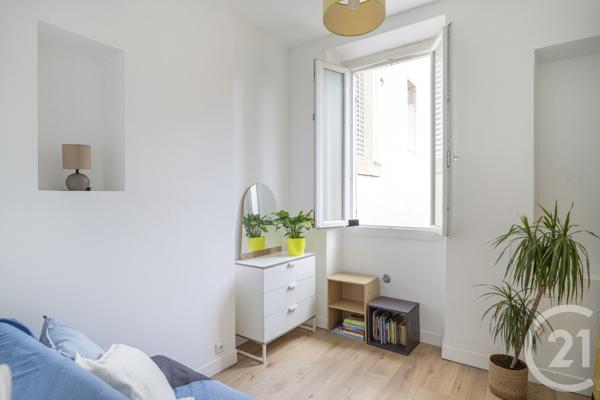 Appartement F6 à vendre  6 pièces - 145 m2 MARSEILLE - 13005