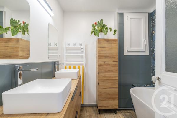 Appartement F6 à vendre  6 pièces - 145 m2 MARSEILLE - 13005