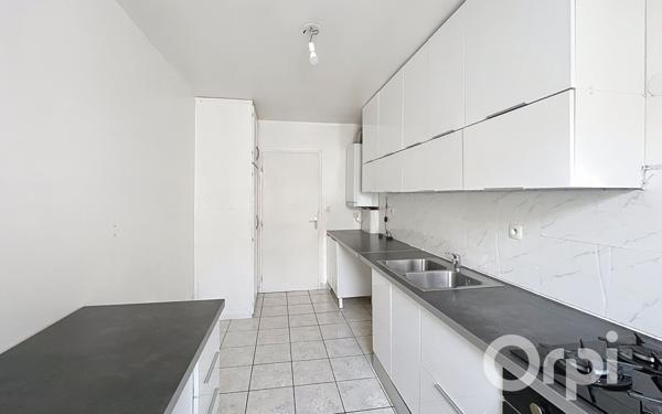Appartement à louer    3 pièces • 73 m2 Villeurbanne
