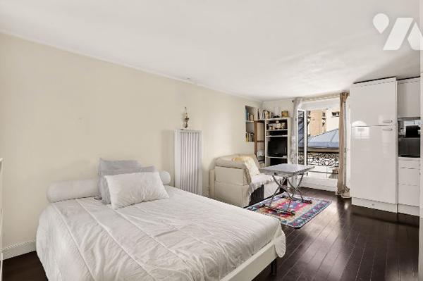 Charmant studio aux Batignolles