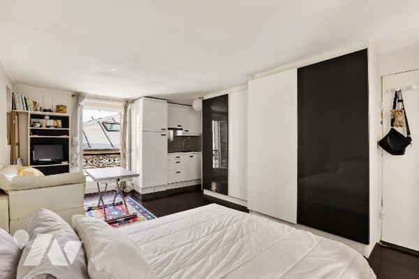 Charmant studio aux Batignolles