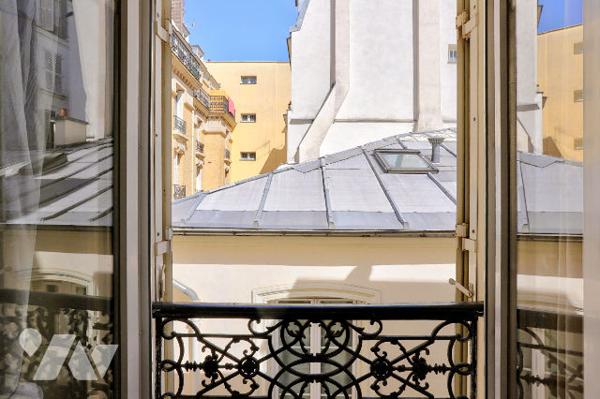 Charmant studio aux Batignolles