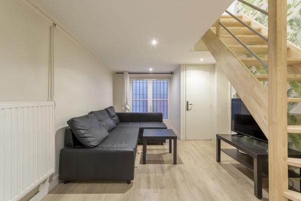 LOCATION A LA CHAMBRE AVEC DOUCHE ET LAVABO PRIVATIVE