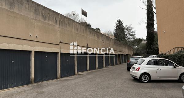 À vendre Parking 11.25 m² - Aix-en-provence 13100