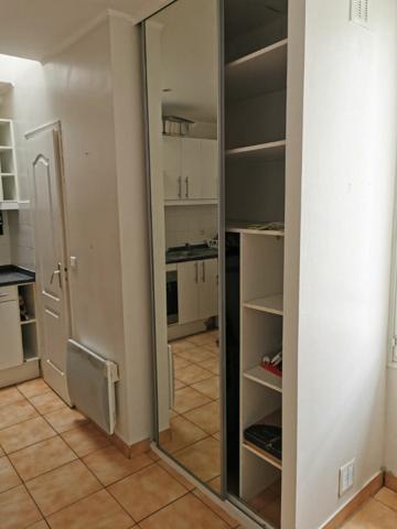 Studio Puteaux 1 pièce(s) 15.77 m2