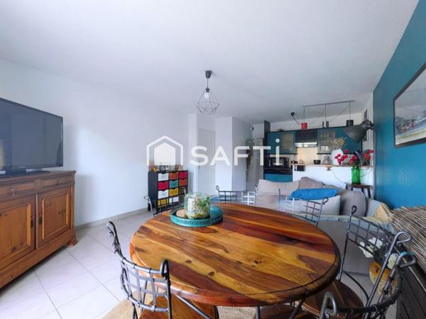 Appartement T3 avec un balcon et 2 places de parking privatives