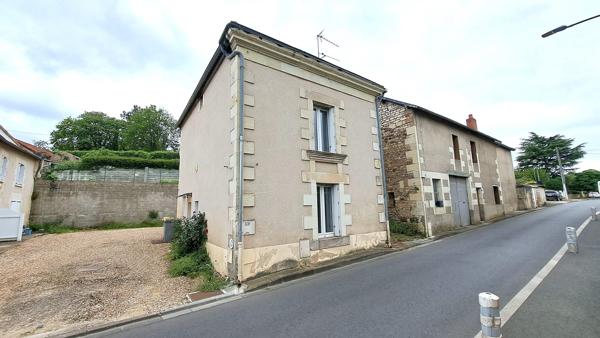 MAISON 3 PIECES LIBRE  CENTRE BOURG