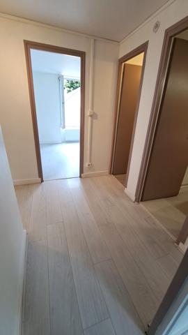 MAISON 3 PIECES LIBRE  CENTRE BOURG