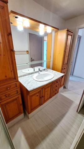 MAISON 3 PIECES LIBRE  CENTRE BOURG