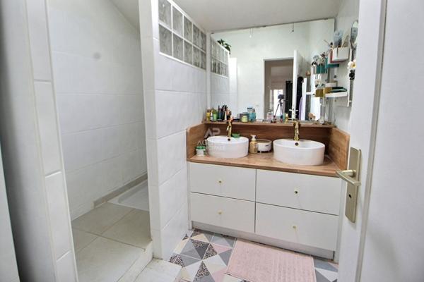 Maison Triel Sur Seine 6 pièce(s) 164.84 m2 €437 000 ** - Référence 1048