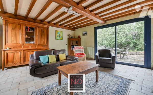 MAISON ANCIENNE PLEINE DE CHARME A CRAPONNE