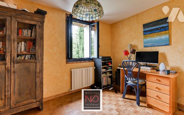 MAISON ANCIENNE PLEINE DE CHARME A CRAPONNE