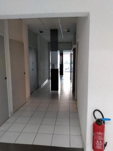 Dpt Isère (38), à louer SAINT MARTIN LE VINOUX local d'activité ou bureaux