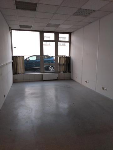 Dpt Isère (38), à louer SAINT MARTIN LE VINOUX local d'activité ou bureaux