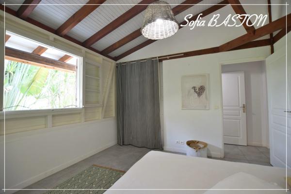 LES TROIS ILETS VILLA P6 bis -165 m² Hab / - Terrain de 986 m² - Piscine - Plain pied - A Vendre Martinique (972),