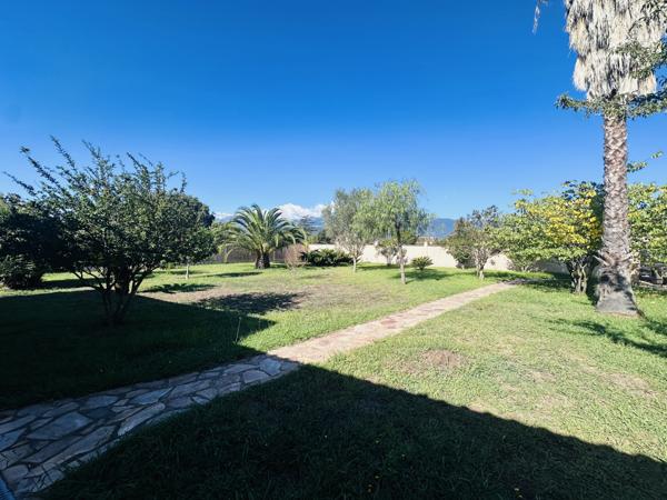 Ghisonaccia (20240) Villa T4 avec piscine et garage